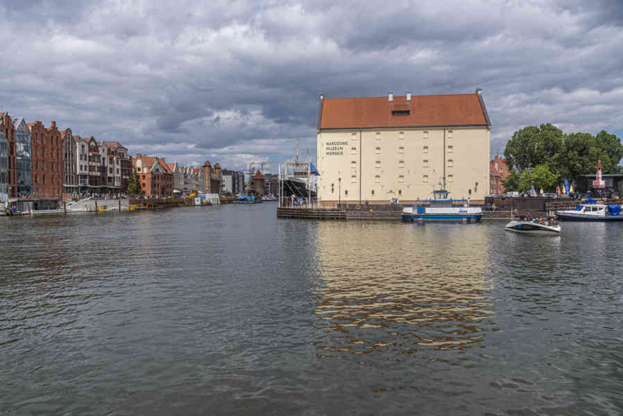 Polonia - Gdansk 095 - rio Motlawa.jpg